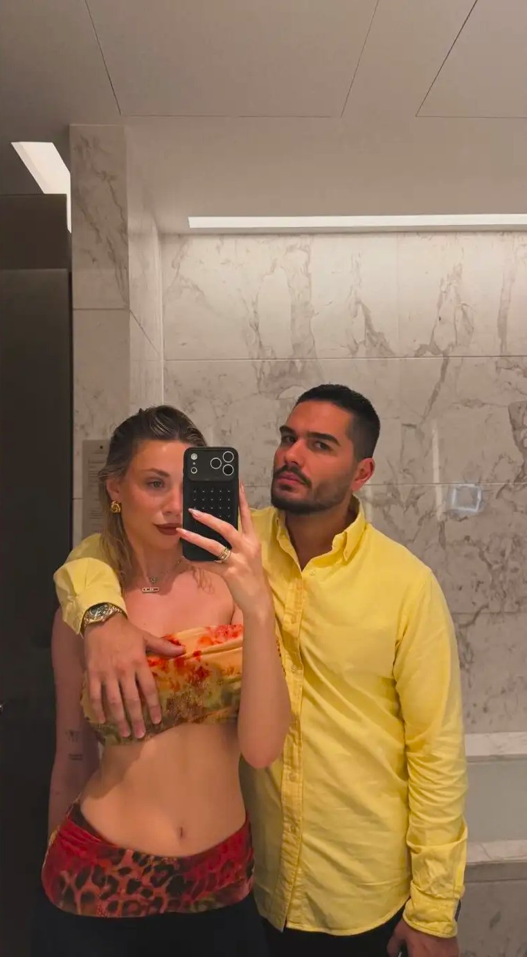 Η απόδραση του Χρήστου Μάστορα με τη Γαρυφαλλιά Καληφώνη στο Ντουμπάι, οι φωτογραφίες που τράβηξαν τα βλέμματα.