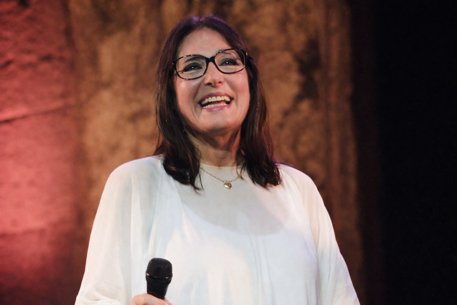 Η Νάνα Μούσχουρη μίλησε με συγκίνηση για τον Γιώργο Μαρίνο, αποχαιρετώντας έναν καλλιτέχνη που σημάδεψε μια ολόκληρη εποχή στο ελληνικό θέαμα.