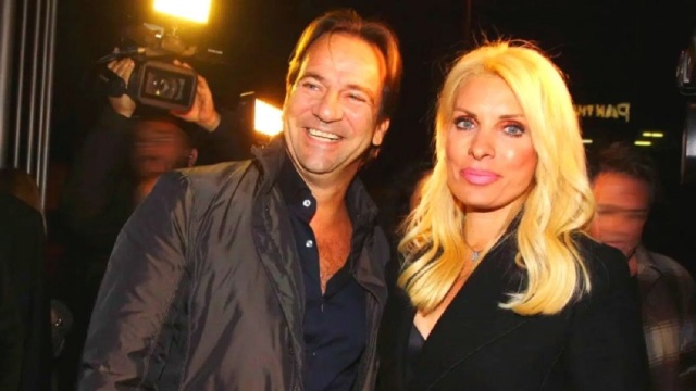 Ελένη Μενεγάκη: Τι ισχύει γύρω από τις φήμες για κρίση στον γάμο της με τον Μάκη Παντζόπουλο; (Βίντεο)