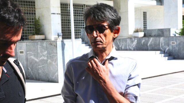 Ο Καρανίκας καυτηριάζει το μανιφέστο Τσίπρα: Μπουρδολογία ακαδημαϊκού επιπέδου, ένα Άρλεκιν για ν' αγαπηθούμε