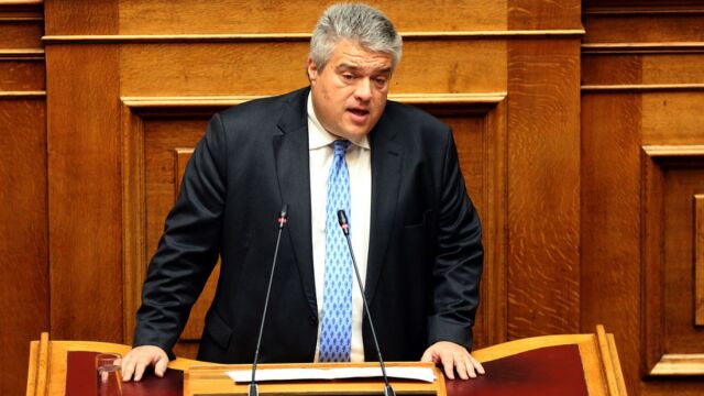 Επίθεση Χρυσομάλλη σε Τσάφο: Ανιστόρητος, δεν έχει την ευθιξία να κάνει το σωστό