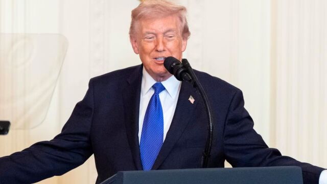 Times of Israel: Ο Τραμπ κλίνει προς την ιδέα μιας χερσαίας επιχείρησης κατά του Ιράν - Η Τεχεράνη έχει έτοιμους 1 εκατ. μαχητές για τη σύγκρουση