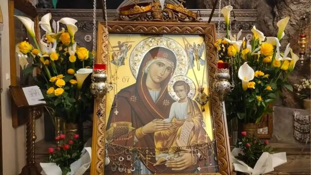 Ακάθιστος Ύμνος: Δείτε live την Ακολουθία από τον ιερό ναό Αγίων Ισιδώρων Λυκαβηττού