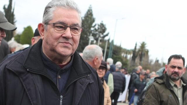 Ευχές Κουτσούμπα για το Πάσχα: 