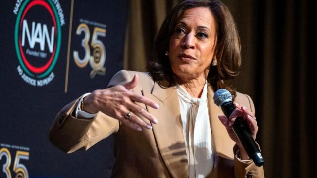 Kάμαλα Χάρις: Ανοιχτό το ενδεχόμενο επιστροφής στην πολιτική σκηνή για διεκδίκηση της προεδρίας