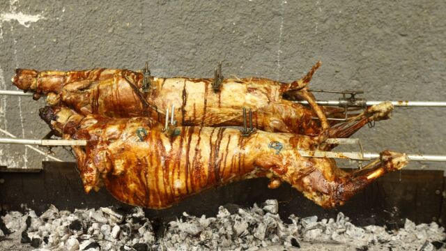 Θα ψήσουμε με ήλιο ή βροχή; Ο καιρός του οβελία ανά περιοχή - Που αναμένονται νεφώσεις (Βίντεο)