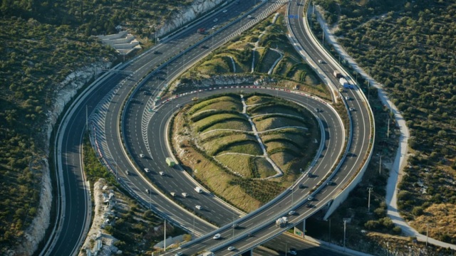 Υποδομές: Τα έργα που μεταμορφώνουν την Αττική και αλλάζουν την καθημερινότητα - Από τη γραμμή 4 του μετρό έως το Ελληνικό