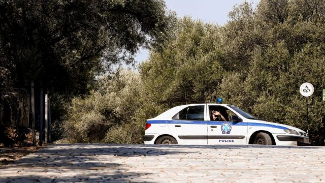 Σοκ στην Κόρινθο: Επίθεση σε ηλικιωμένο ΑμεΑ σε νεκροταφείο - Toν χτύπησαν και τον λήστεψαν (Βίντεο)
