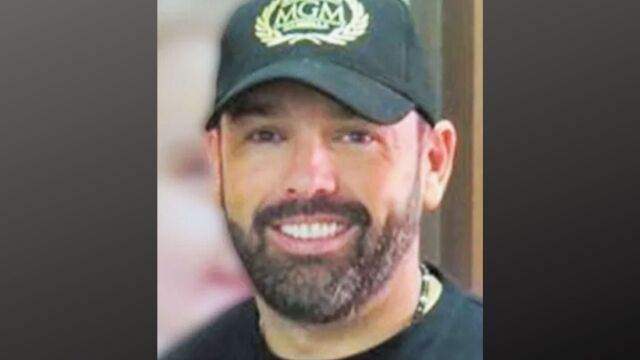 Ντουμπάι: Τέλος στο ανθρωποκυνηγητό για τον πιο καταζητούμενο μαφιόζο της Ευρώπης - Ποιος είναι ο Ντάνιελ Κίναχαν που επικηρύχθηκε για 5 εκατ. δολάρια