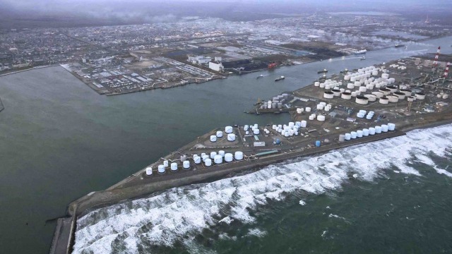 Ιαπωνία: Βίντεο αποτυπώνουν τη στιγμή του σεισμού 7,7 Ρίχτερ και τα τσουνάμι (Εικόνες)