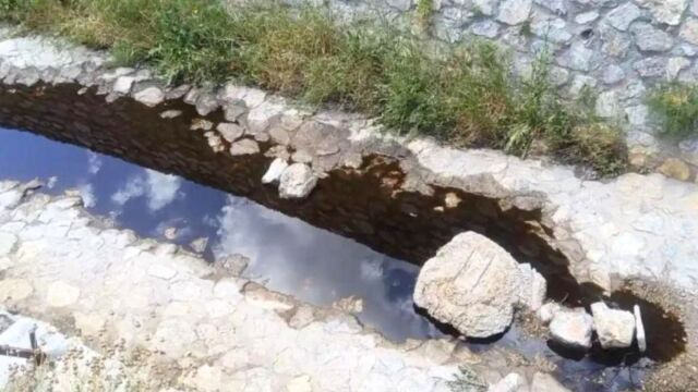 Ρύπανση στο ρέμα 