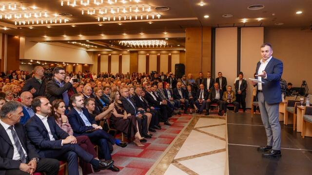 Σέρρες: Εκδήλωση με πάνω από 2.000 άτομα διοργάνωσε ο βουλευτής της ΝΔ, Τάσος Χατζηβασιλείου - Καλεσμένη η υπουργός Κοινωνικής Συνοχής, Δόμνα Μιχαηλίδου (Εικόνες)