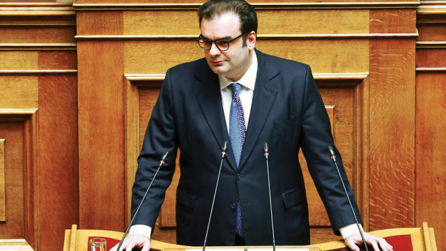 Πιερρακάκης: Μείωση χρέους από το 210% στο 136% - Στα 2,5 δισ. ευρώ η συμμετοχή του Δημοσίου στη ΔΕΗ