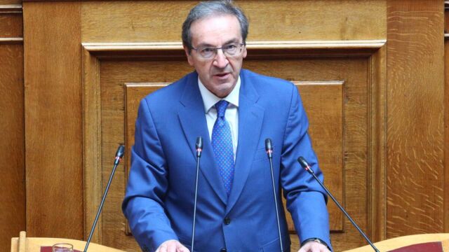 Μπούγας: 