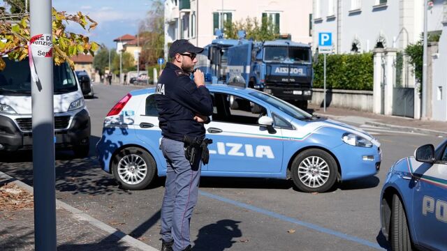 Μόντενα: Δεν συνδέεται με τρομοκρατία ο άνδρας που τραυμάτισε 8 πεζούς, σύμφωνα με τις αρχές