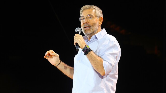 Θοδωρής Αθερίδης: Με τη Σμαράγδα δεν είπαμε ποτέ τη λέξη 'χωρίζουμε', δεν θα φύγει ποτέ από τη ζωή μου (Βίντεο)