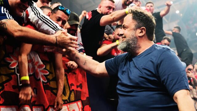 Euroleague Final Four 2026: Αποθεώθηκε ο Βαγγέλης Μαρινάκης στην άφιξή του στο Telekom Center Athens (Εικόνες)