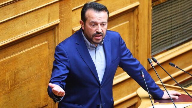 Παππάς για Φάμελλο: Να δει τον Τσίπρα και να φέρει γρήγορα σ