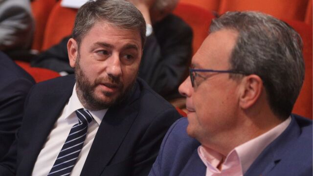 Δύσκολο καλοκαίρι για Ανδρουλάκη και Φάμελλο: Σκλη