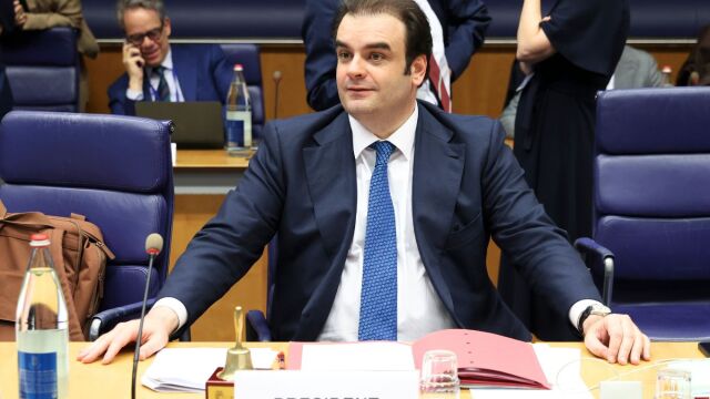 Πιερρακάκης από Eurogroup: H βεβαιότητα έχει κόστο