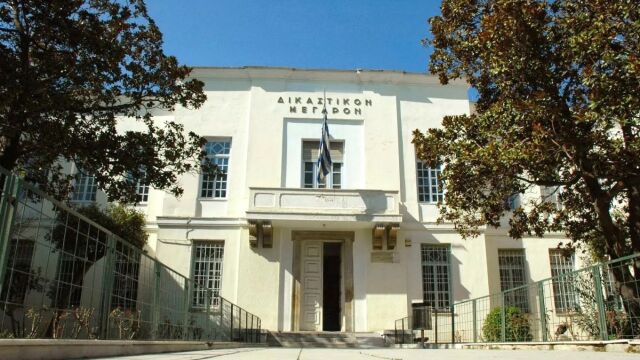 Βόλος: 16χρονη το έσκασε ξυπόλητη από το σπίτι της για να γλιτώσει από τον 30χρονο σύζυγό της