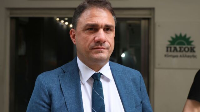 Τσουκαλάς: O Δούκας δεν ακύρωσε τη θέση του ΠΑΣΟΚ 