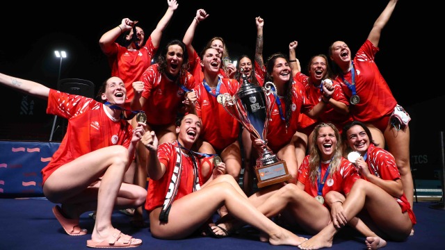 Ολυμπιακός - Φερεντσβάρος 17-14 (κ.δ. 14-14): Ο Θρύλος στην κορυφή της Ευρώπης για τέταρτη φορά στην ιστορία του! - Μυθική Φαν ντε Ντόμπελστιν στα πέναλτι (βίντεο)