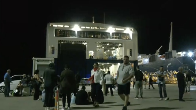 Λαύριο: Λήξη συναγερμού στο Blue Star 2, αρνητικός ο έλεγχος για βόμβα (Εικόνες & βίντεο)