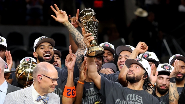 NBA: Οι Νικς άλωσαν την έδρα των Σπερς και στέφθηκαν πρωταθλητές μετά από 53 χρόνια! (Βίντεο)