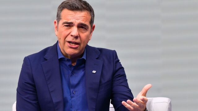 Αλέξης Τσίπρας: Από τη Νίκαια ξεκινά η νέα καμπάνια της ΕΛΑΣ με τίτλο Τώρα Μιλάμε - Ποιοι μπαίνουν στη σκιώδη κυβέρνηση