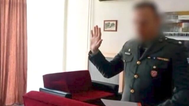 Χαμός με τον δωδεκάθεϊστή στρατιωτικό: Αυτά που λέγονται είναι λανθασμένα - Δεν έχω ορκιστεί στον Δία - Έρευνα από το ΓΕΣ (Βίντεο)
