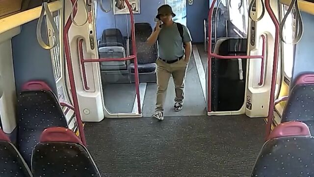Bρετανία: Οργή για 50χρονο που αποπειράθηκε να βιάσει ανήλικη σε συρμό με προορισμό το Λονδίνο (Βίντεο)