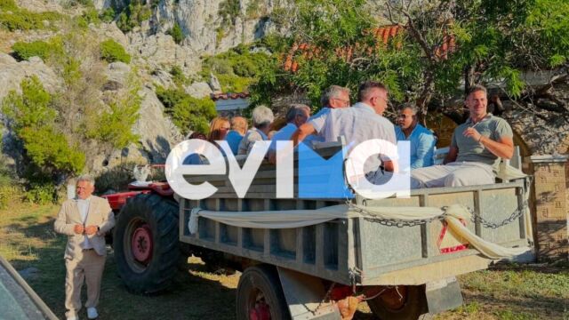 Γάμος στην Εύβοια με…αγροτική πινελιά – Καλεσμένοι και ζευγάρι κατέφθασαν με τρακτέρ (Εικόνες & Βίντεο)