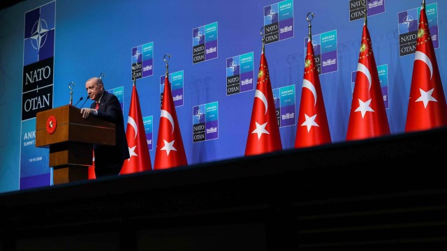 Ρετζέπ Ταγίπ Ερντογάν: Αιχμές κατά Μητσοτάκη για τα F-35 και πρόσκληση στον Έλληνα πρωθυπουργό για την επίλυση των ζητημάτων στο Αιγαίο (Βίντεο)