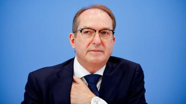 Γερμανία: Το περιστατικό με το μη επανδρωμένο αεροσκάφος στη Λειψία που έφερε εκρηκτικό μηχανισμό συνιστά μια νέα διάσταση στις απειλές κατά της χώρας, λέει ο υπουργός Εσωτερικών