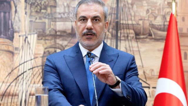 Νέα πρόκληση Φιντάν για την Κύπρο: Η σταθερότητα στο νησί οφείλεται στους Τούρκους στρατιώτες (Βίντεο)