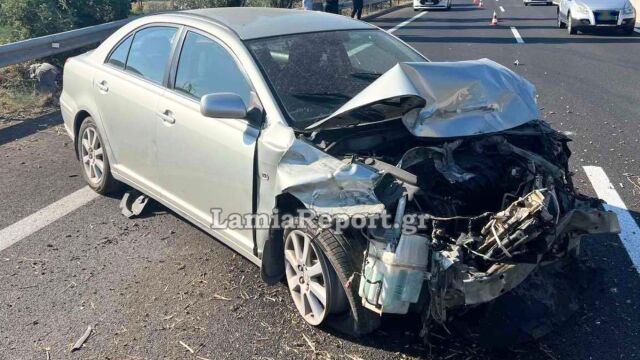 Φθιώτιδα: Σοβαρό τροχαίο για οικογένεια στην Εθνική Οδό Αθηνών - Λαμίας (Εικόνες)