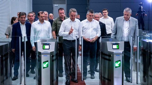 Live η παράδοση της επέκτασης του Μετρό Θεσσαλονίκης στην Καλαμαριά, η ομιλία του Κυριάκου Μητσοτάκη - Νέα εποχή στη συμπρωτεύουσα (Βίντεο)