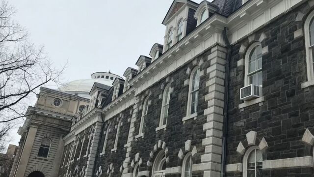 Σοκ στο Πανεπιστήμιο Κορνέλ: Φοιτήτρια καταγγέλλει ομαδικό βιασμό από επτά μέλη αδελφότητας