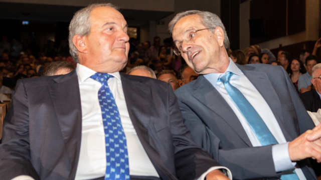 Τα τηλεφωνήµατα Καραµανλή για το κόµµα Σαµαρά και το όχι από τον Βενιζέλο σε υποψηφιότητα και Επικρατείας
