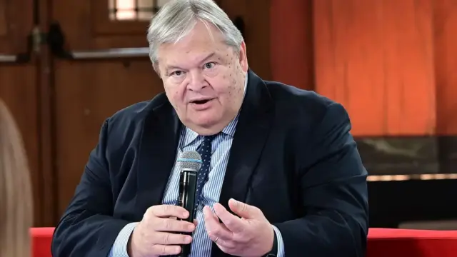 Συνωστισμός ισχυρών ονομάτων στο δείπνο Βενιζέλου για τα 10 χρόνια του e-kyklos: Οι πολιτικοί, εφοπλιστές και καλλιτέχνες που έδωσαν το παρών και η ηχηρή απουσία Ανδρουλάκη