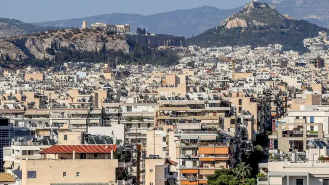 Κυριακή με καφέ… και ΕΝΦΙΑ: Έρχονται τα ραβασάκια σε 7 εκατ. ιδιοκτήτες - Πρώτη δόση έως 31 Μαρτίου