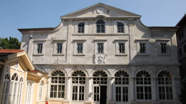 Στο στόχαστρο του Ουμίτ Γιαλίμ, Τούρκου πρώην αξιωματούχου, το Φανάρι: Μήνυση κατά του Πατριάρχη και μπλόκο στη Χάλκη - Τι λένε στο parapolitika.gr εκκλησιαστικές πηγές