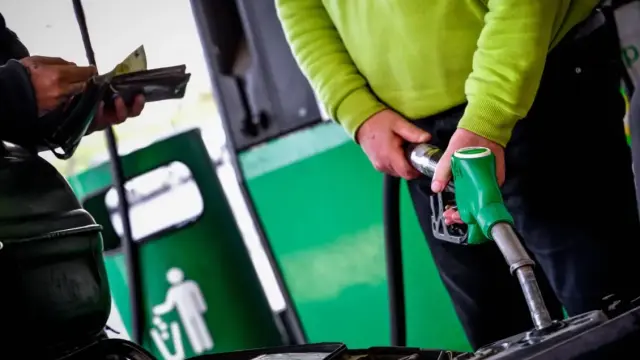 Ξεκινά σήμερα η νέα επιδότηση στο diesel: Μικρή ανάσα στην αντλία, καθώς η κρίση στη Μέση Ανατολή ροκανίζει τις μειώσεις