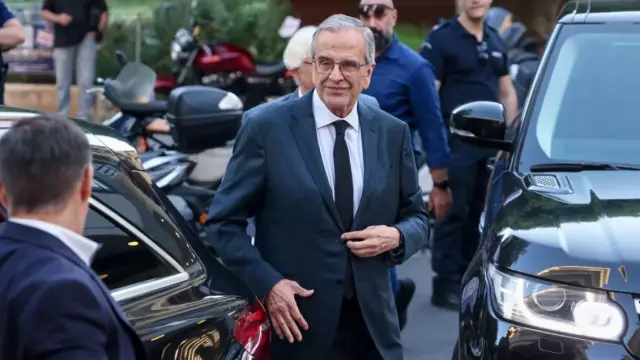 Αντώνης Σαμαράς: Ποιοι πιέζουν για άμεσες ανακοινώσεις, γιατί τον πλασάρουν ως πρωθυπουργό σε κυβέρνηση συνεργασίας και πώς οι επιθέσεις του στο Μαξίμου τον αυτοπαγιδεύουν