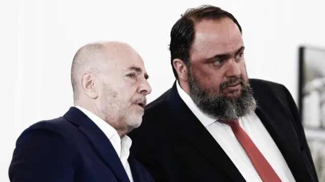 Super League: Όλοι οι διάλογοι στο ΔΣ για τα τηλεοπτικά και η ατάκα Μαρινάκη στο Σαββίδη που έγινε Viral