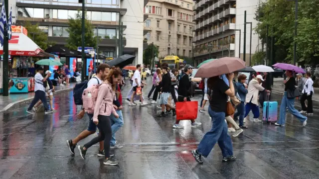 Καιρός: Πού θα επιμείνουν οι βροχές και οι ενισχυμένοι βοριάδες, πότε επιστρέφει η καλοκαιρία - Η πρόγνωση Καλλιάνου στο parapolitika.gr