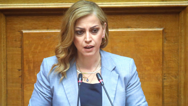 Η εκτίμηση Τσίπρα προς τη Ραλλία Χρηστίδου και τα σενάρια αν παραιτηθεί από την βουλευτική της έδρα