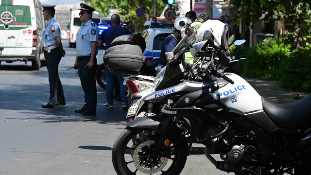 Πρώην ποδοσφαιριστής μεγάλης ομάδας της Θεσσαλονίκης στο κύκλωμα διακίνησης ναρκωτικών: Τρεις αστυνομικοί εμπλέκονται στη δικογραφία των Αδιάφθορων