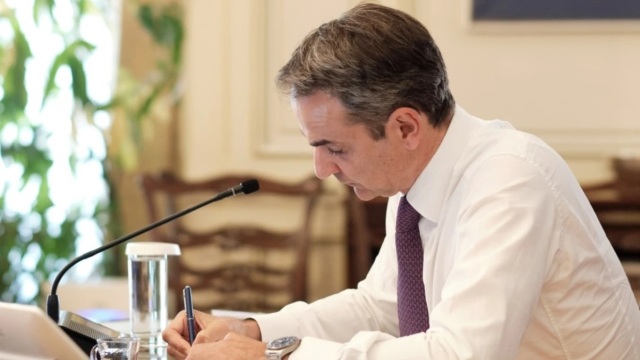 Ο Μητσοτάκης δίνει γήπεδο στη νέα γενιά: Τι κρύβει το µήνυµα του πρωθυπουργού µε αξιοποίηση τριαντάρηδων και σαραντάρηδων στην κυβέρνηση